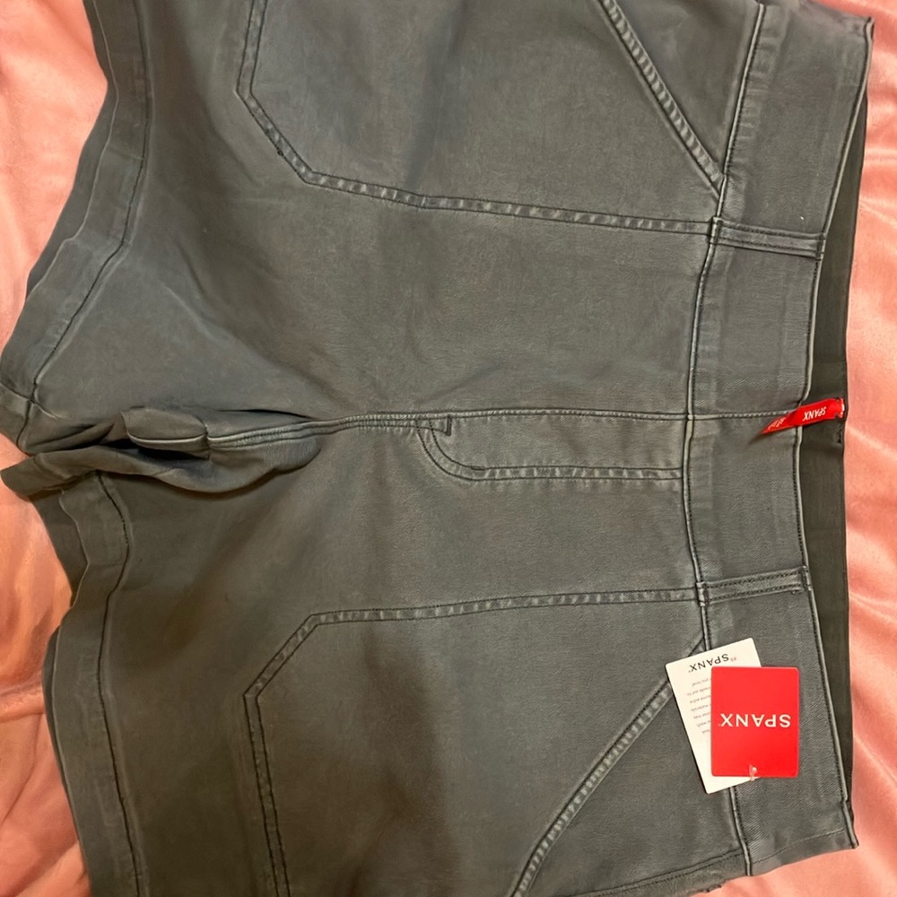 Shorts spans size 1x
